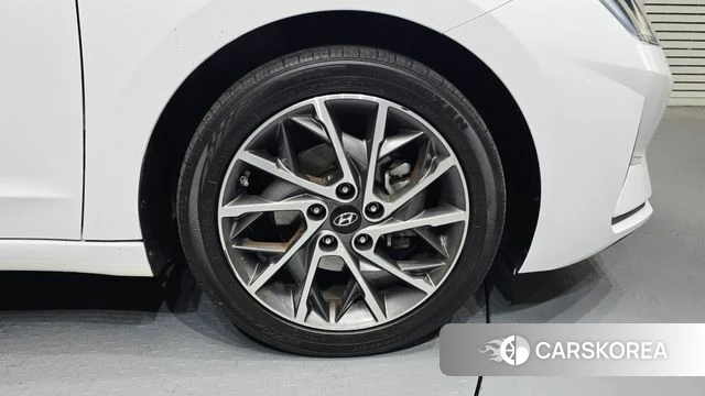 Hyundai The New Avante AD id 4331387 из Кореи 13