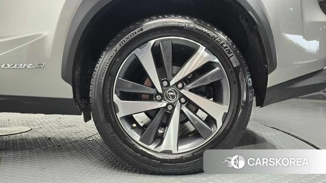 Lexus NX300h id 4557805 из Кореи 13