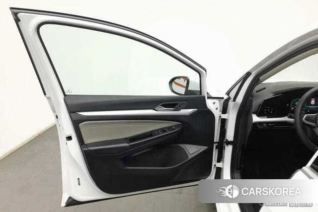 Volkswagen Golf id 4275502 из Китая 13