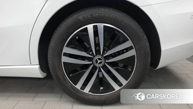 Mercedes-Benz A-Class W177 id 4758181 из Кореи 13