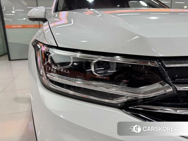 Volkswagen Tiguan L id 4272744 из Китая 13