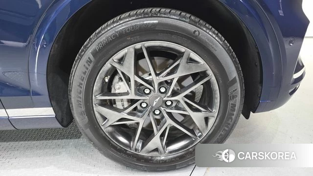 Genesis GV70 id 4604324 из Кореи 13