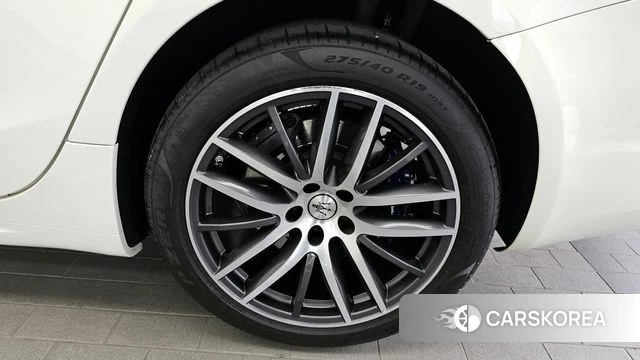 Maserati Ghibli id 4344071 из Кореи 13