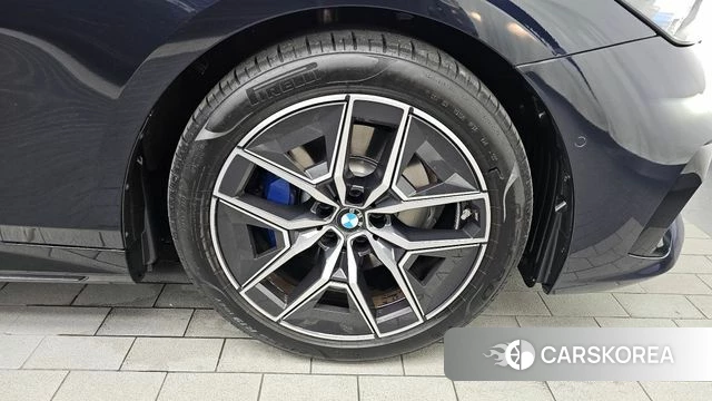 BMW 5 Series (G60) id 4686654 из Кореи 13