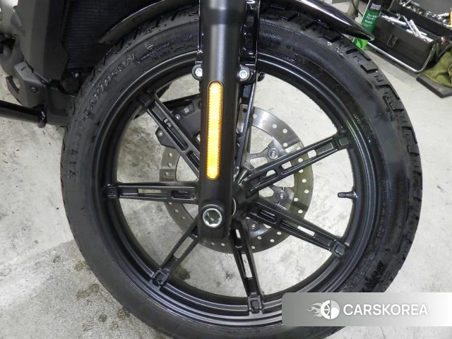 Harley-Davidson NIGHTSTER RH975 id 3950789 из Японии 13