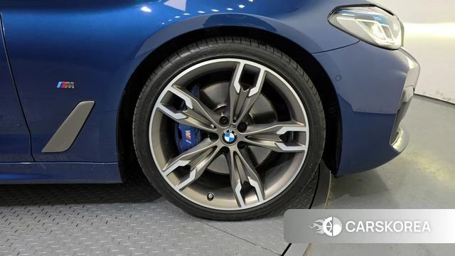 BMW 5 Series (G30) id 4316807 из Кореи 13