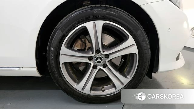 Mercedes-Benz E-Class W213 id 4269012 из Кореи 13