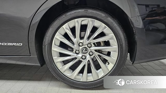 Lexus ES300h 7th generation id 4350530 из Кореи 13