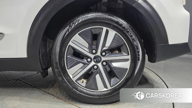 Kia The New Niro id 4397010 из Кореи 13