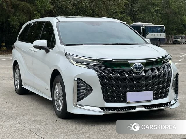 Toyota Saina id 4266049 из Китая 13