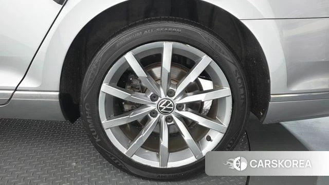 Volkswagen Passat GT (B8) id 4535321 из Кореи 13