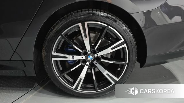 BMW 5 Series (G60) id 4719539 из Кореи 13