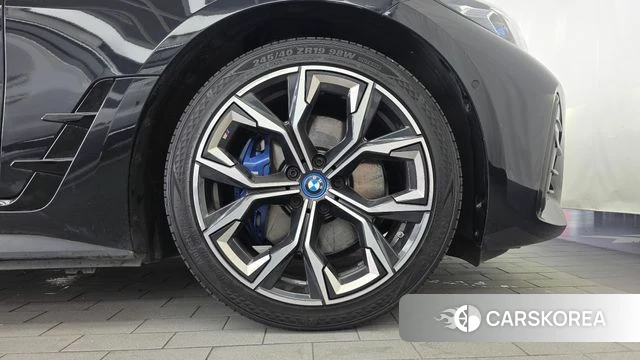 BMW i4 id 4917196 из Кореи 13