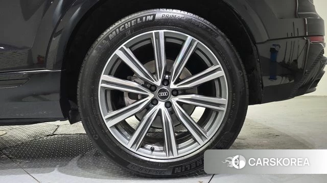 Audi Q8 (4M) id 4195809 из Кореи 13