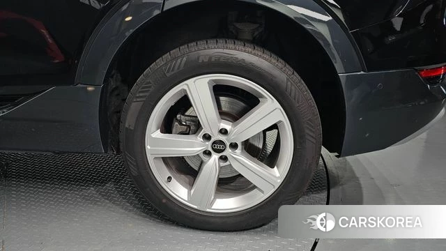 Audi e-Tron id 4750293 из Кореи 13
