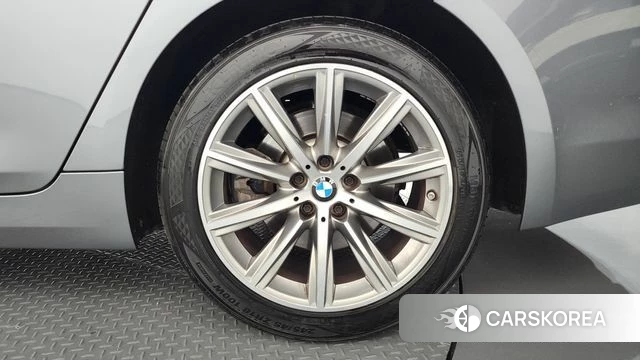 BMW 5 Series (G30) id 4596051 из Кореи 13