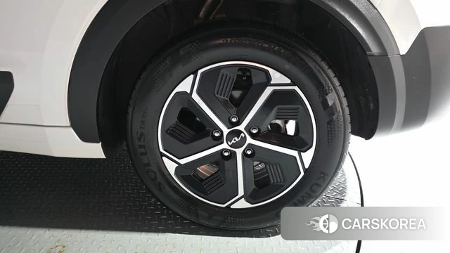 Kia Di Ol Nu Niro id 4928709 из Кореи 13