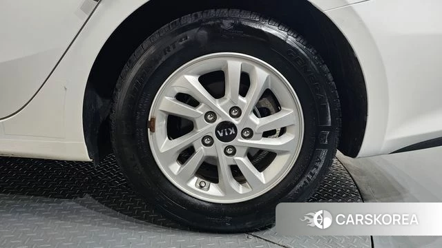 Kia Come New K3 id 4642856 из Кореи 13