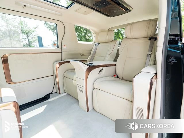 Lexus LM id 4273748 из Китая 13