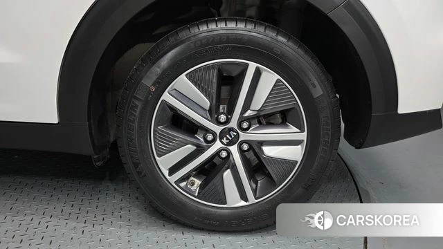 Kia The New Niro id 4283915 из Кореи 13