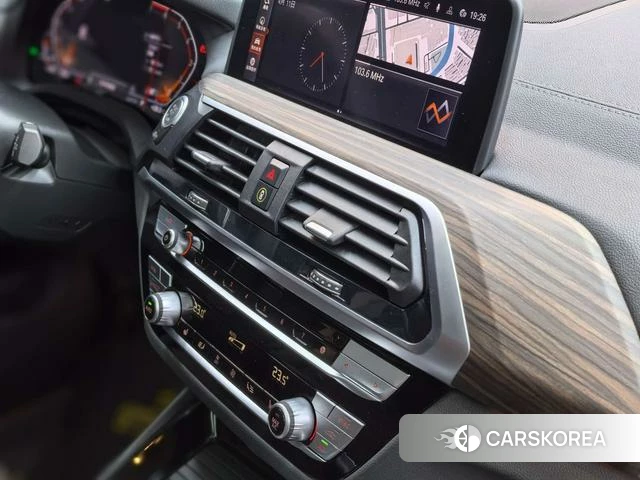 BMW X3 id 4254427 из Китая 13