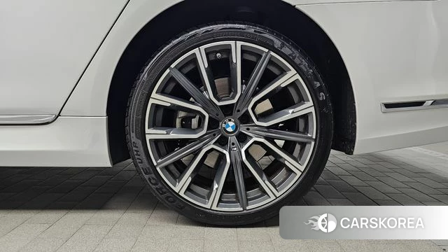 BMW 7 Series (G11) id 4731001 из Кореи 13