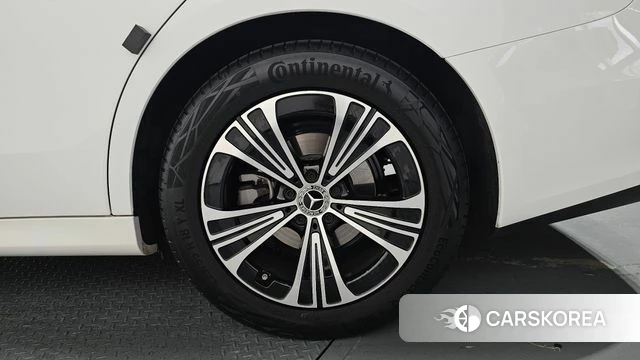 Mercedes-Benz E-Class W214 id 4421503 из Кореи 13