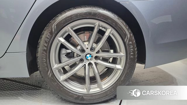 BMW 5 Series (G30) id 4318323 из Кореи 13