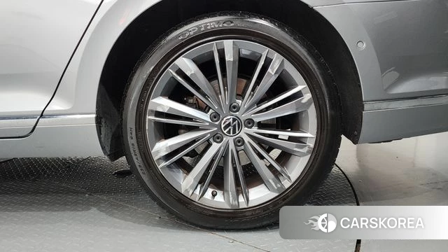 Volkswagen Passat GT (B8) id 4872056 из Кореи 13