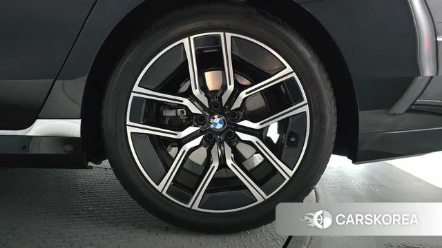 BMW 7 Series (G70) id 4539727 из Кореи 13