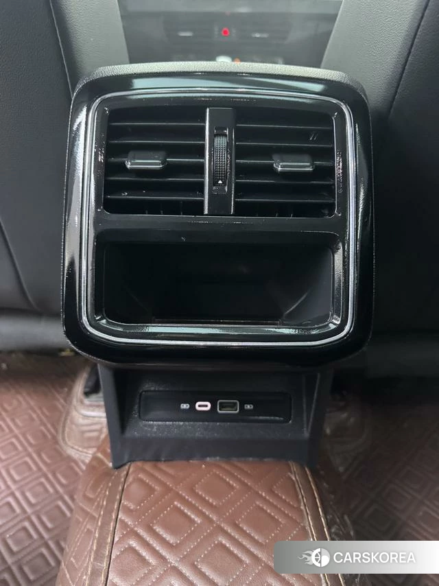 Volkswagen Passat id 4297806 из Китая 13