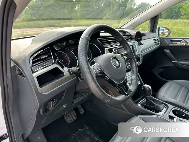 Volkswagen Touran L id 4359544 из Китая 13