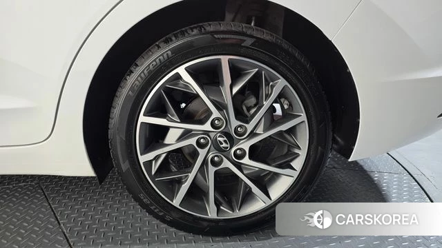 Hyundai The New Avante AD id 4403213 из Кореи 13