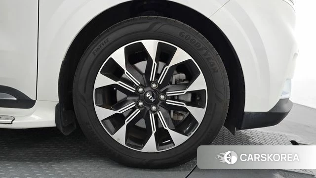 Kia Carnival 4th generation id 4642014 из Кореи 13