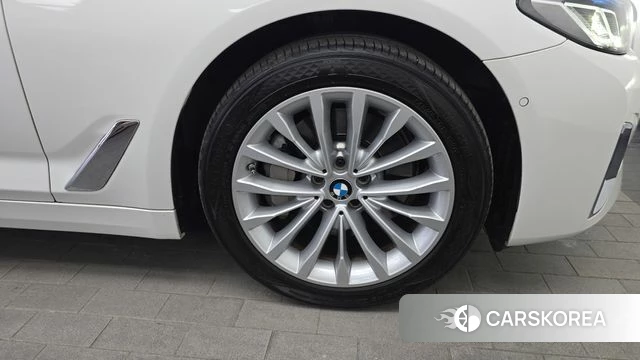 BMW 5 Series (G30) id 4482275 из Кореи 13
