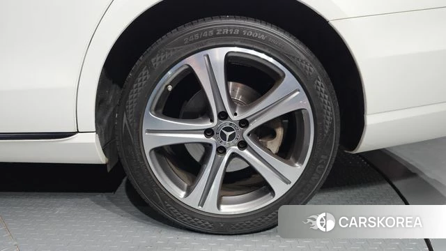 Mercedes-Benz E-Class W213 id 4477271 из Кореи 13