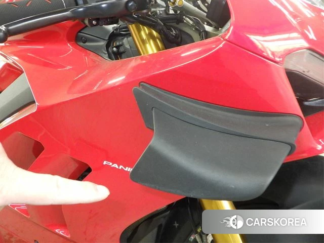Проданный Ducati PANIGALE V4 S id 4247998 из Японии, фото 13