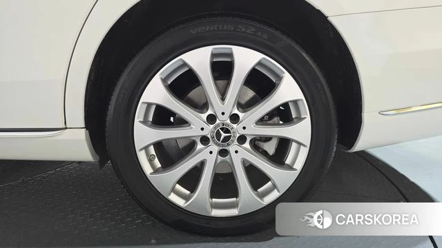 Mercedes-Benz E-Class W213 id 4232149 из Кореи 13