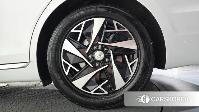 Hyundai The New Grandeur IG Hybrid id 4745099 из Кореи 13