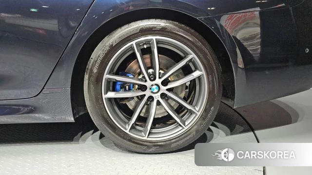 BMW 5 Series (G30) id 4666667 из Кореи 13