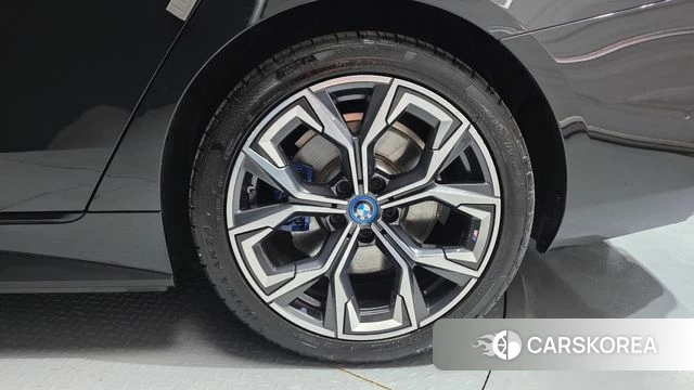 BMW i4 id 4281594 из Кореи 13