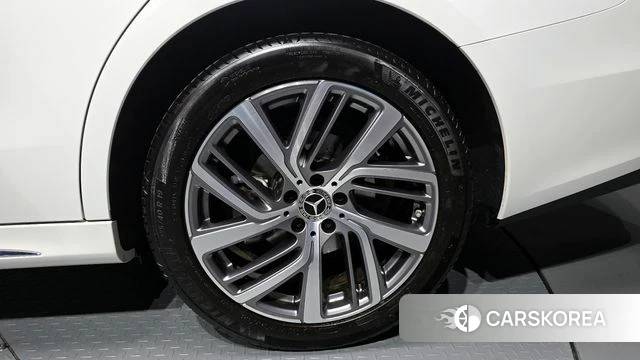 Mercedes-Benz E-Class W214 id 4354238 из Кореи 13