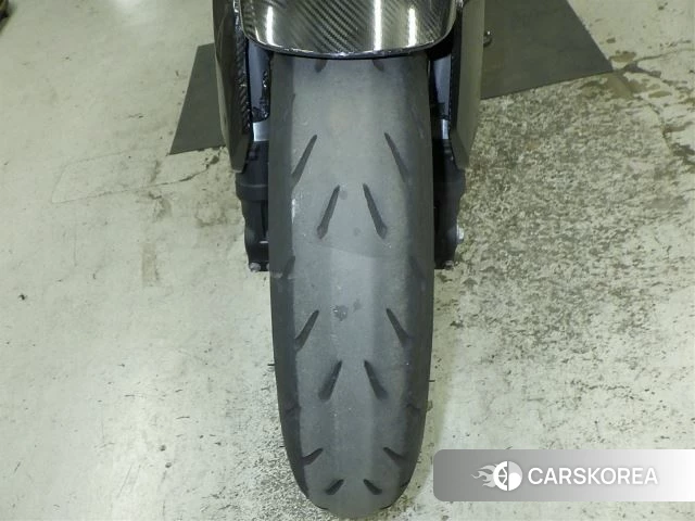 Honda CB1000R id 3949803 из Японии 13