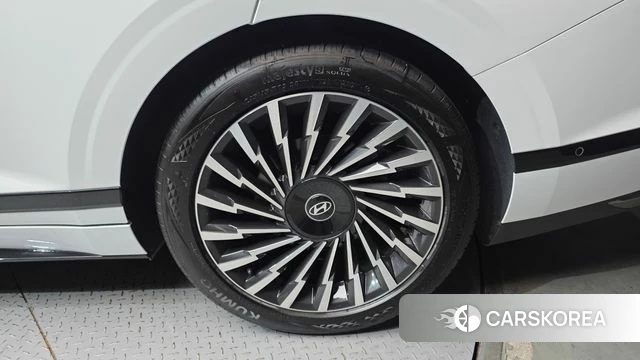 Hyundai Grandeur (GN7) id 4592007 из Кореи 13
