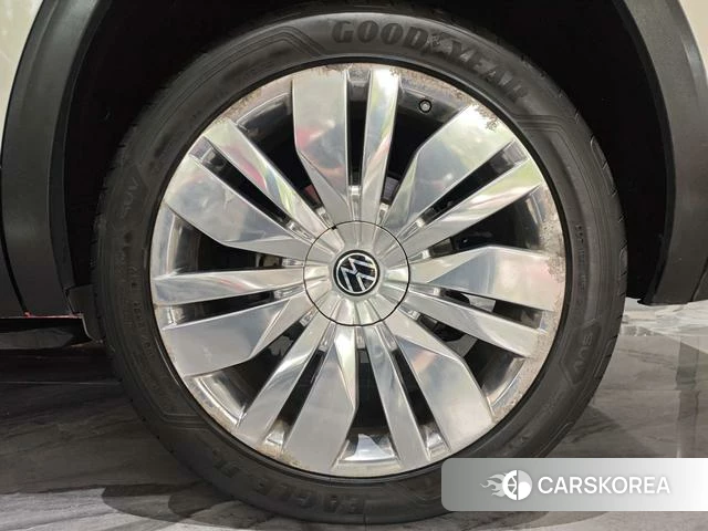 Volkswagen Tourang id 4261912 из Китая 13