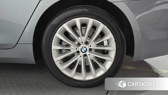 BMW 5 Series (G30) id 4345216 из Кореи 13