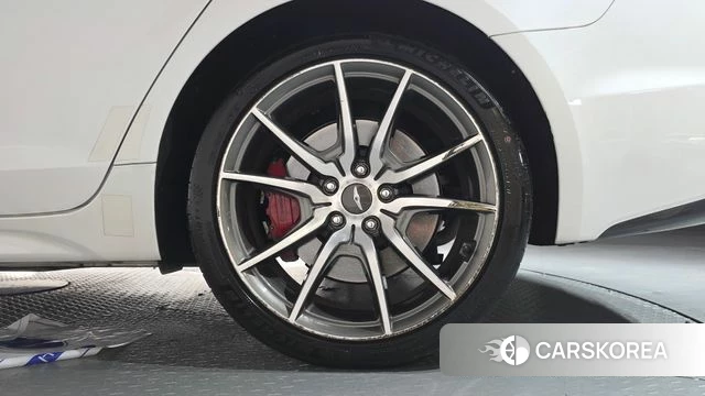 Genesis G70 id 4610096 из Кореи 13