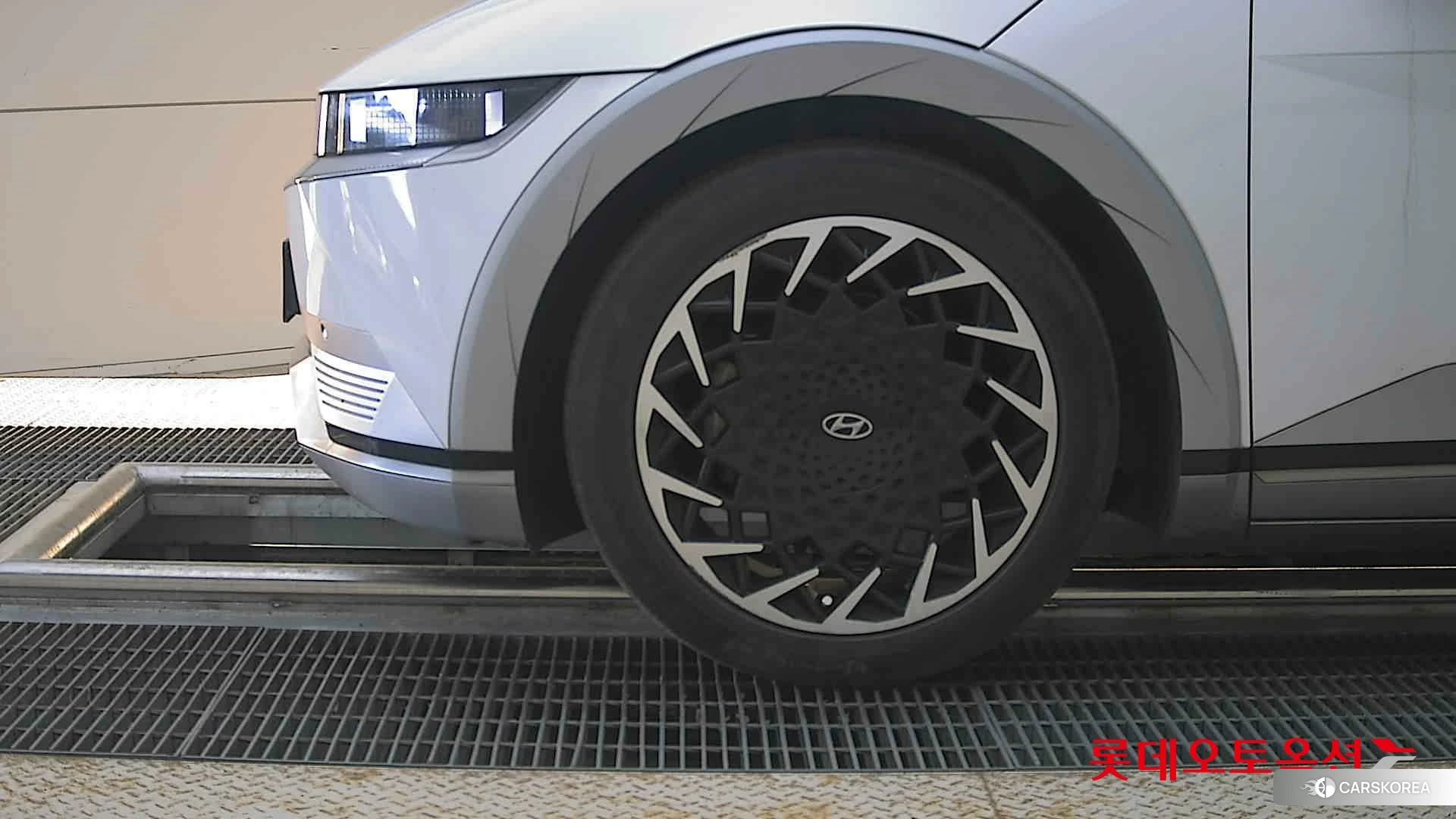 Hyundai IONIQ 5 id 4296720 из Кореи 13