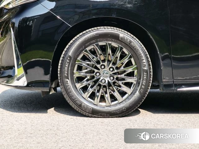 Lexus LM id 4239380 из Китая 13