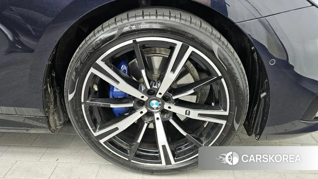 BMW 5 Series (G60) id 4266398 из Кореи 13